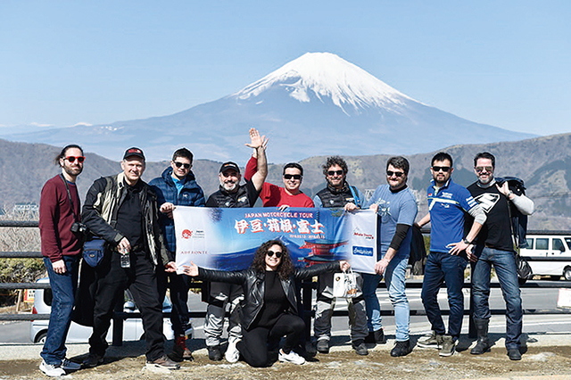 <center>MOTO TOURS JAPANが実施するツアー。富士山の人気は常にトップだという</center>