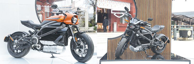 <center>日本モデルは「ビビッドブラック」と「オレンジヒューズ」の2色展開</center>