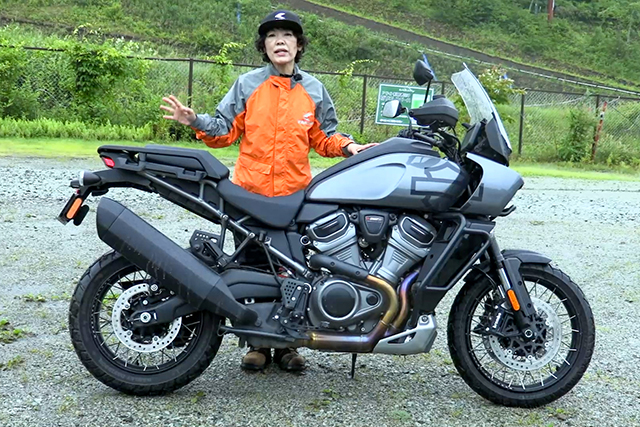 <center>バイクジャーナリストの小林ゆきさんによる解説</center>