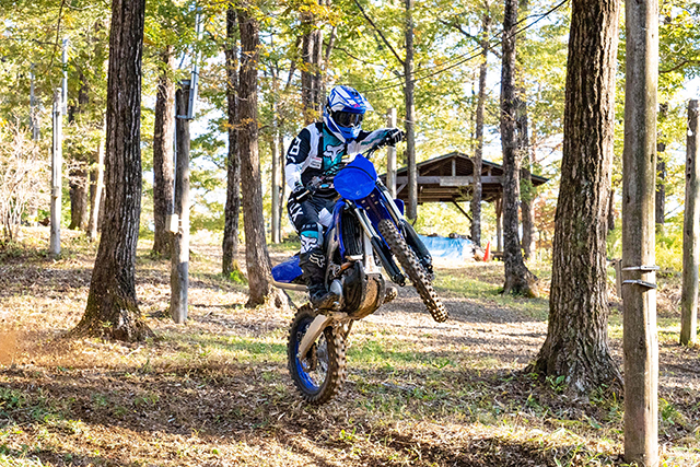 <center>Model : YZ250FX　Rider : 鈴木健二</center>