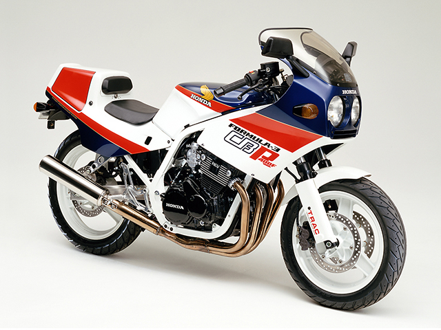 第1位　CBR400F