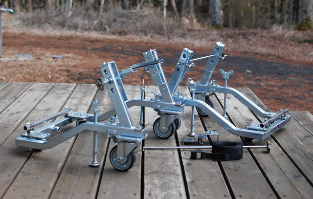 クラファン1515％達成したバイクスタンド