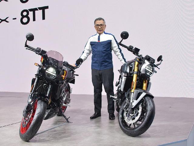 スズキ　鈴木俊宏社長