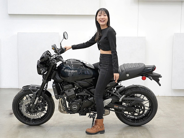 身長162cmの竹川由華さんはBBEの足つきインプレで、両足の母指球がしっかりと着くとコメント