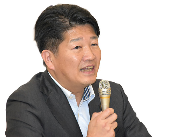 公明党オートバイ議員懇話会会長の石川博崇参議院議員