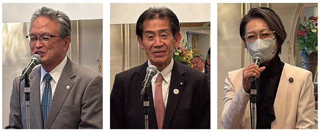 （左より）大村会長、逢沢会長、三原幹事長が祝事を述べた