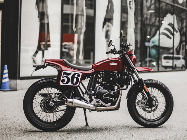 軽量・スリムなボディで軽快な走りを見せる『FTS250』